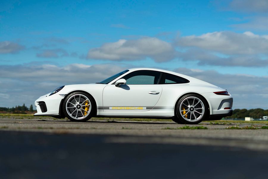 2018 Porsche 911 GT3 Touring