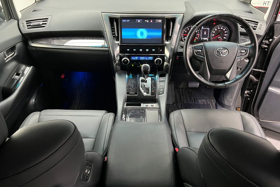2018 Toyota Vellfire 3.5