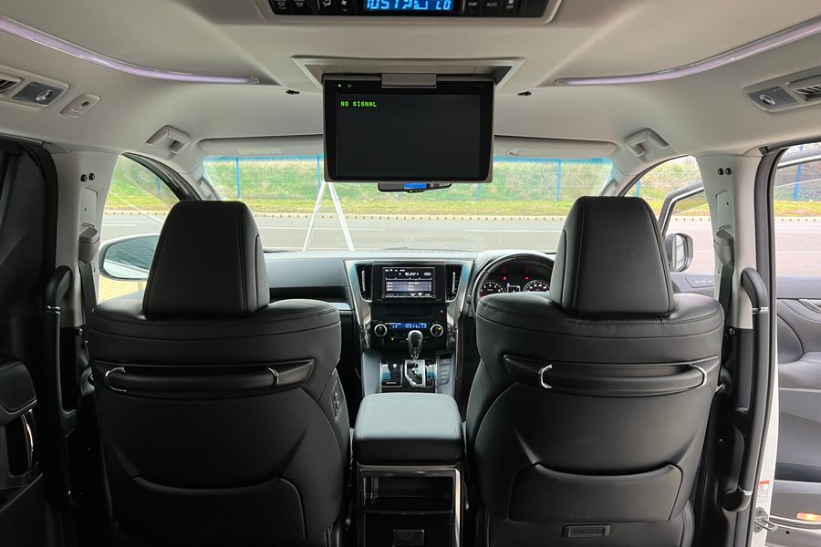 Toyota Vellfire In Stock Pilot Seat 3.5 4wd