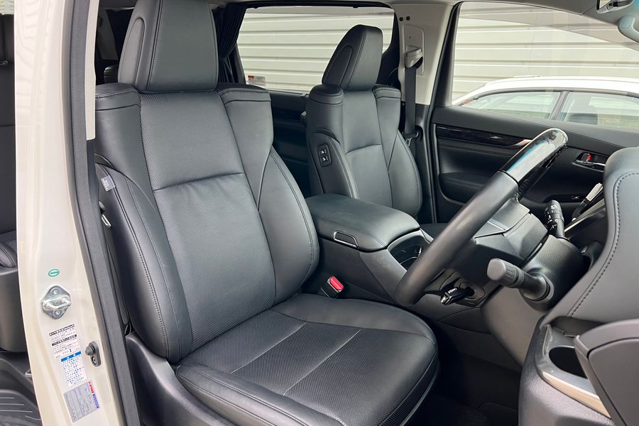 Toyota Vellfire In Stock Pilot Seat 3.5 4wd