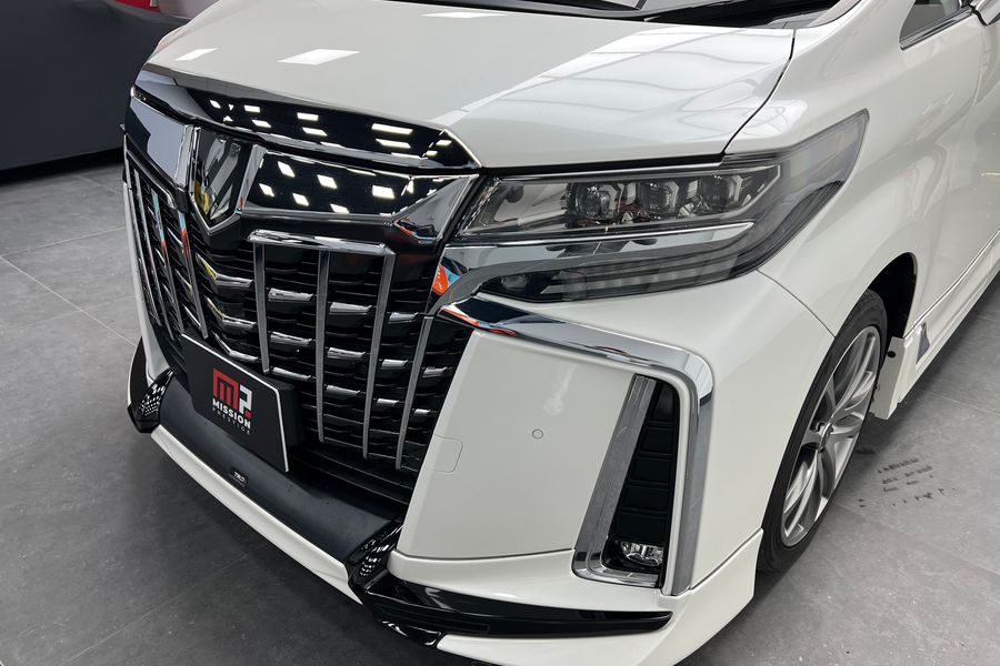 Toyota Alphard 3.5 4WD TRD BODYKIT Top Spec!