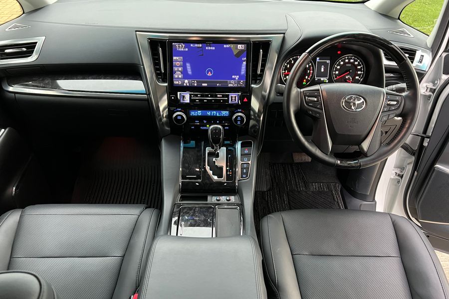 Toyota Alphard, In Stock, 2.5 4WD Pilot Seat,