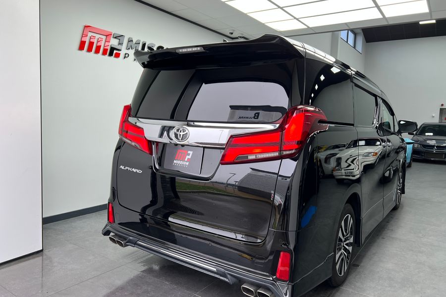 Toyota Alphard: 3.5 Automatic