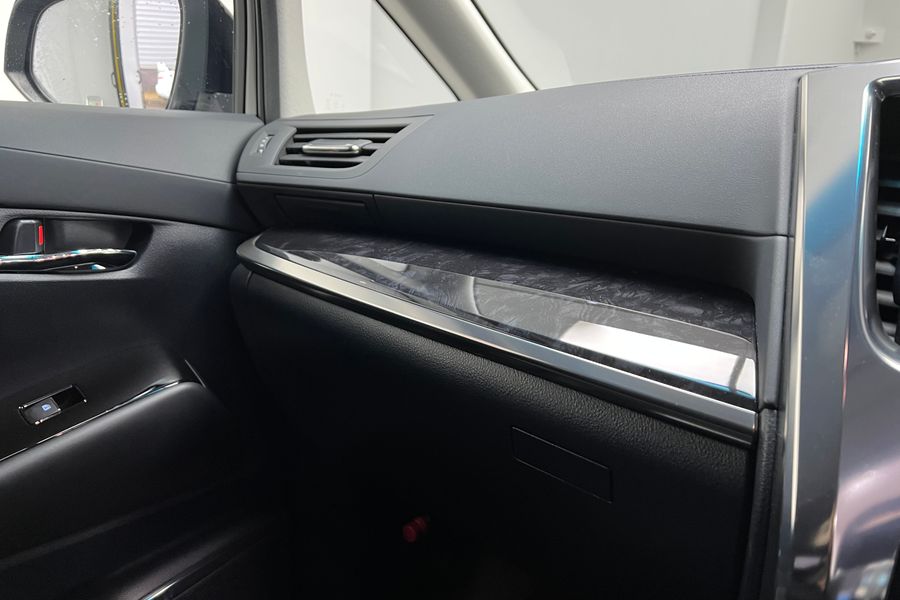 Toyota Alphard: 3.5 Automatic