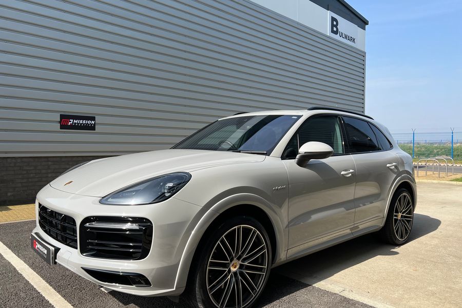 2020 Porsche Cayenne E-Hybrid