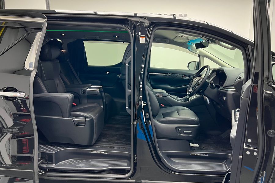 Toyota Vellfire In Stock Pilot Seat 3.5 4wd