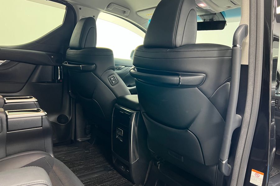 Toyota Vellfire In Stock Pilot Seat 3.5 4wd