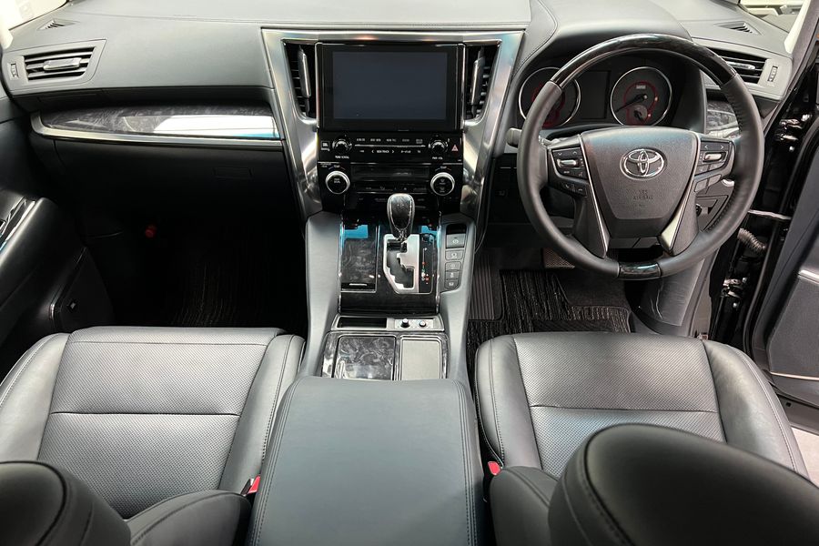 Toyota Vellfire In Stock Pilot Seat 3.5 4wd