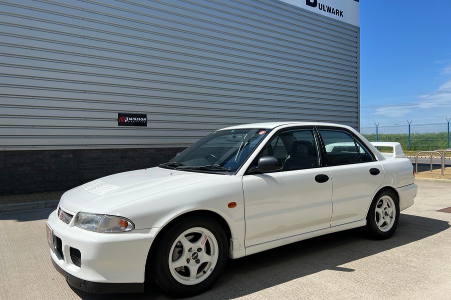 Mitsibushi Lancer Evo 2 RS