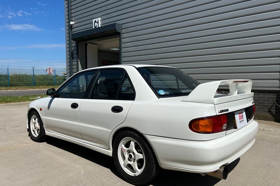 Mitsibushi Lancer Evo 2 RS