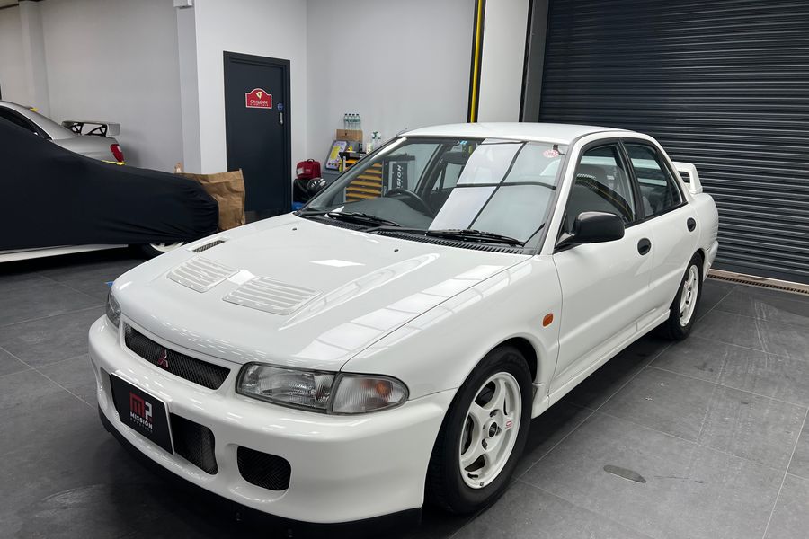 Mitsibushi Lancer Evo 2 RS