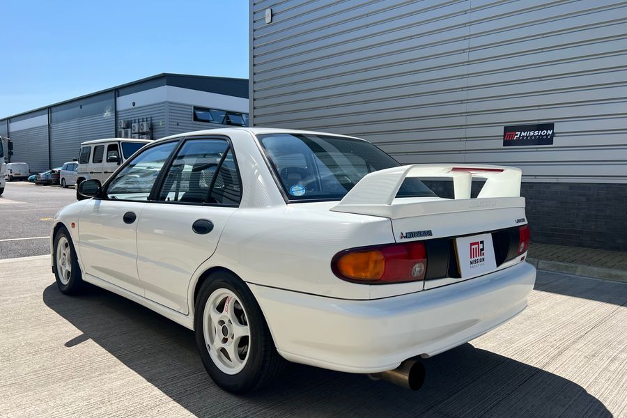 Mitsibushi Lancer Evo 2 RS