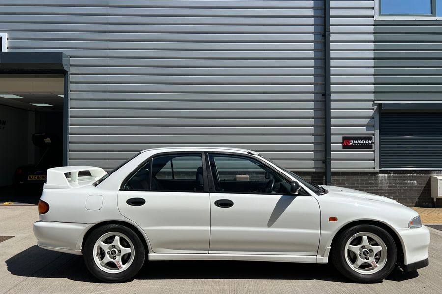 Mitsibushi Lancer Evo 2 RS