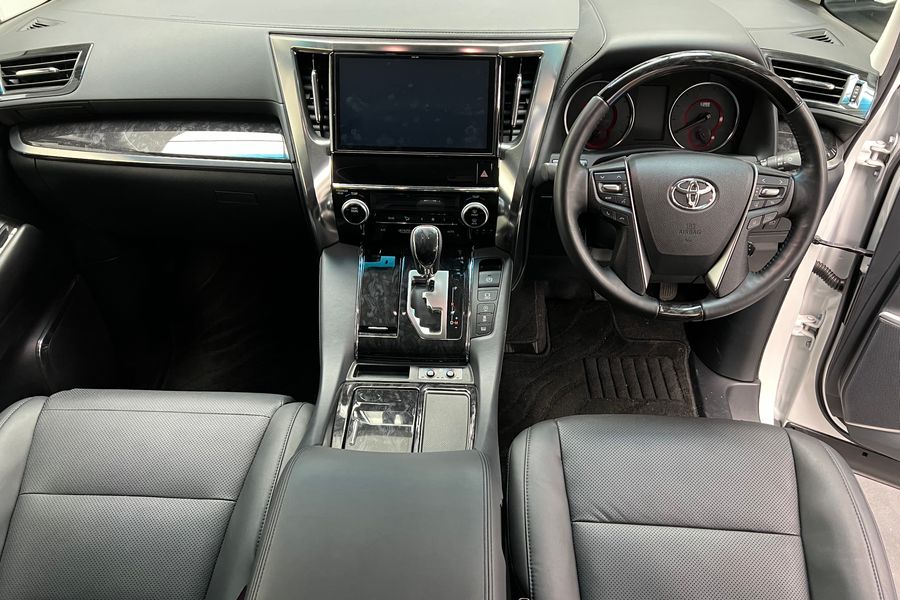 2019 Toyota Vellfire 2.5