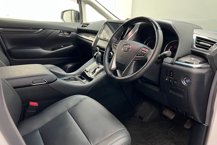 2019 Toyota Vellfire 2.5