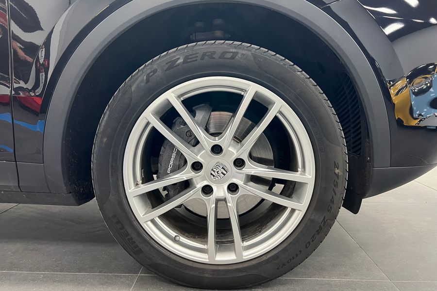2018 Porsche Cayenne S