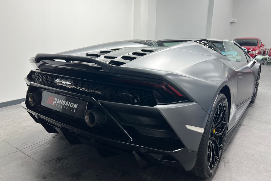 2023 Lamborghini Huracan Evo Spyder