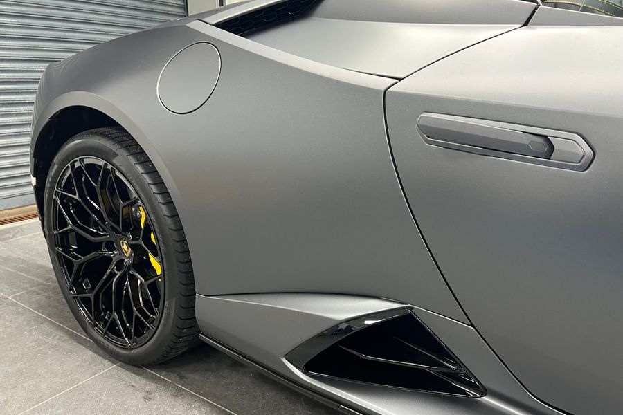 2023 Lamborghini Huracan Evo Spyder