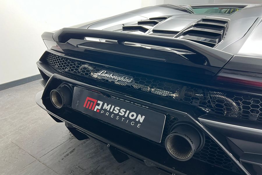 2023 Lamborghini Huracan Evo Spyder