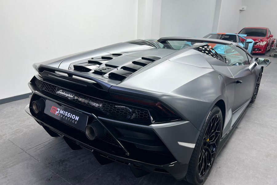 2023 Lamborghini Huracan Evo Spyder