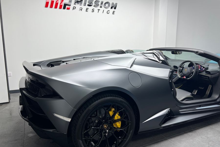 2023 Lamborghini Huracan Evo Spyder