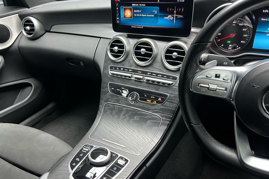 2019 Mercedes-Benz C200 AMG-line