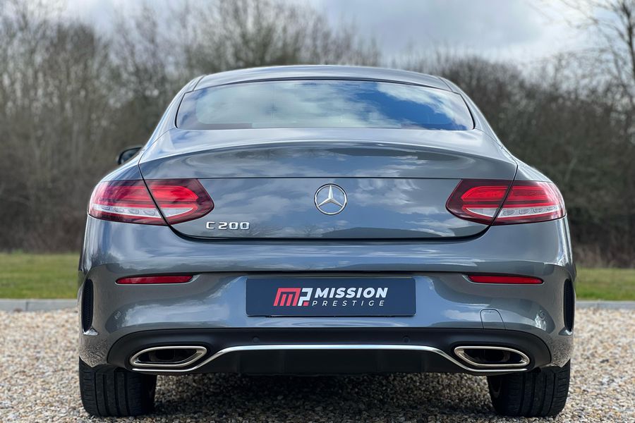 2019 Mercedes-Benz C200 AMG-line