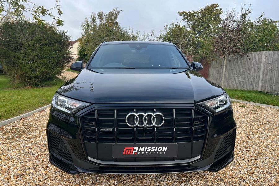 2022 Audi Q7 Black Edition