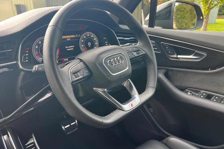 2022 Audi Q7 Black Edition
