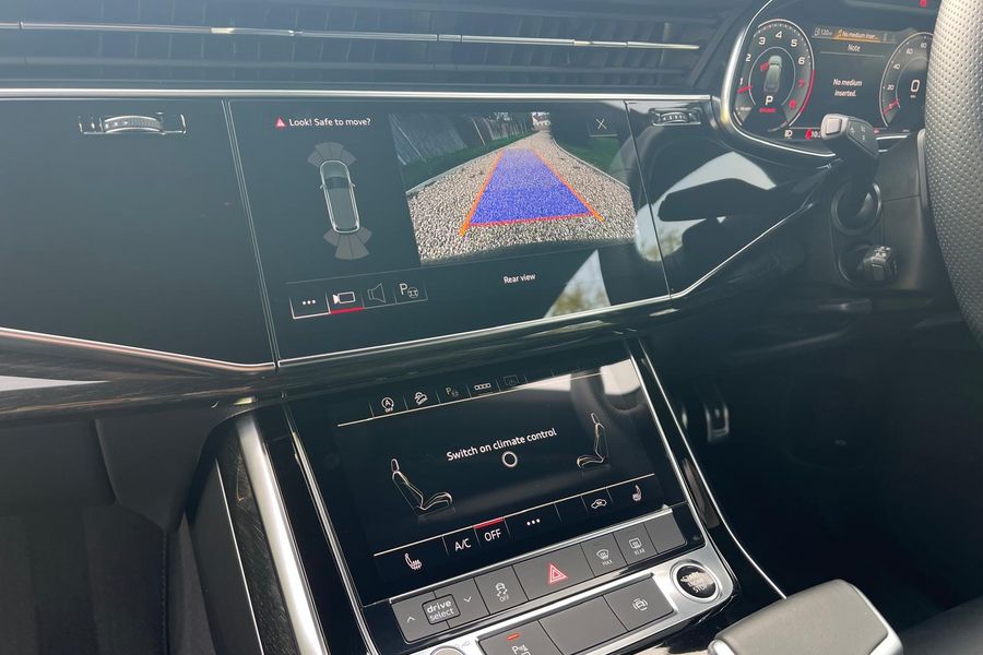 2022 Audi Q7 Black Edition