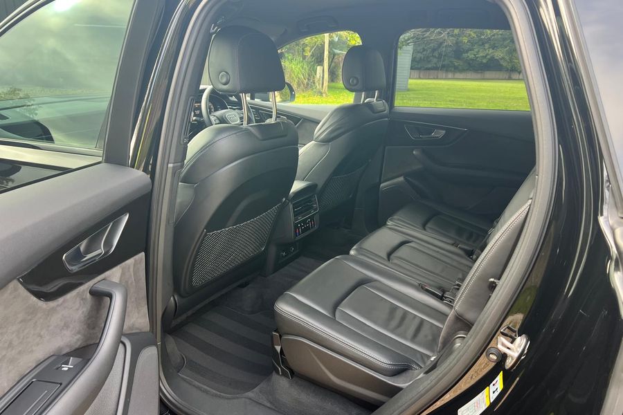 2022 Audi Q7 Black Edition