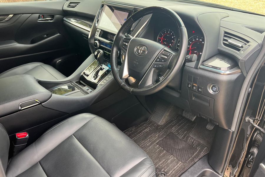 2018 Toyota Vellfire