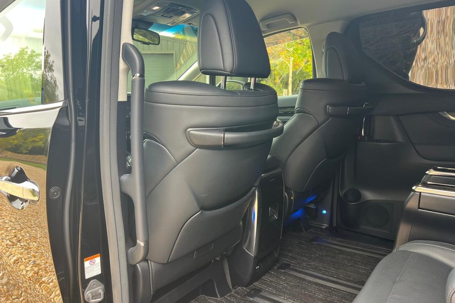 2018 Toyota Vellfire