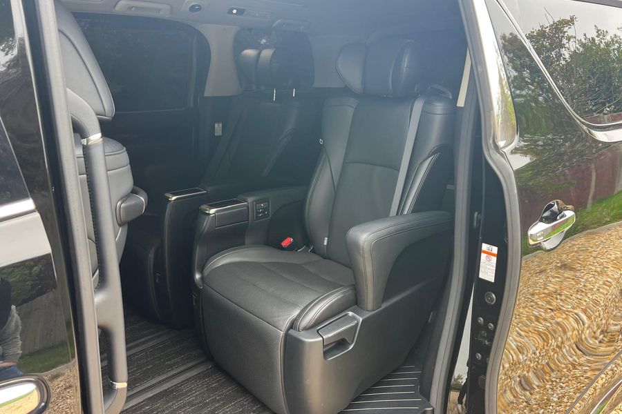 2018 Toyota Vellfire