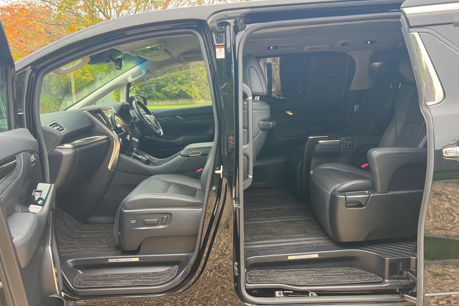 2018 Toyota Vellfire