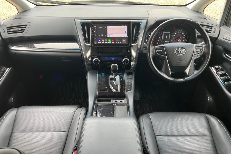 2018 Toyota Vellfire