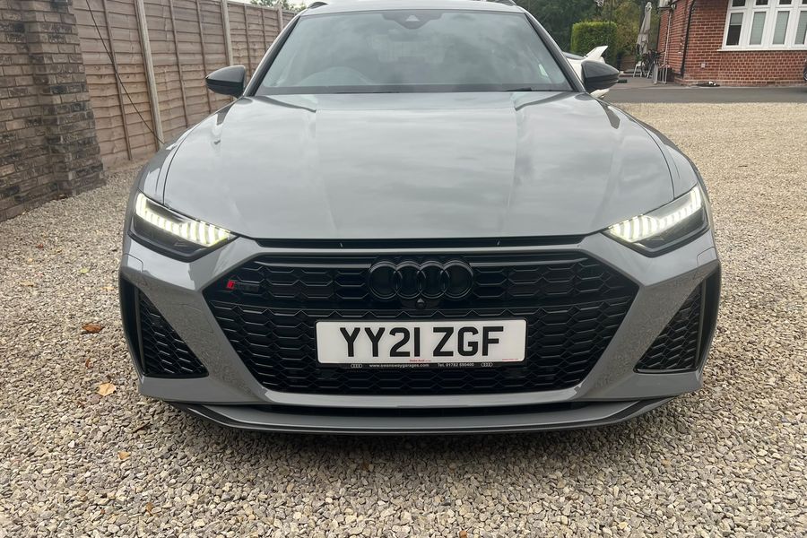 2021 Audi RS6 Carbon Black