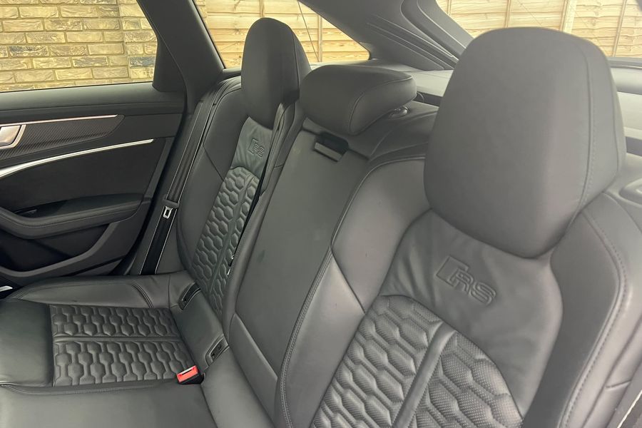 2021 Audi RS6 Carbon Black